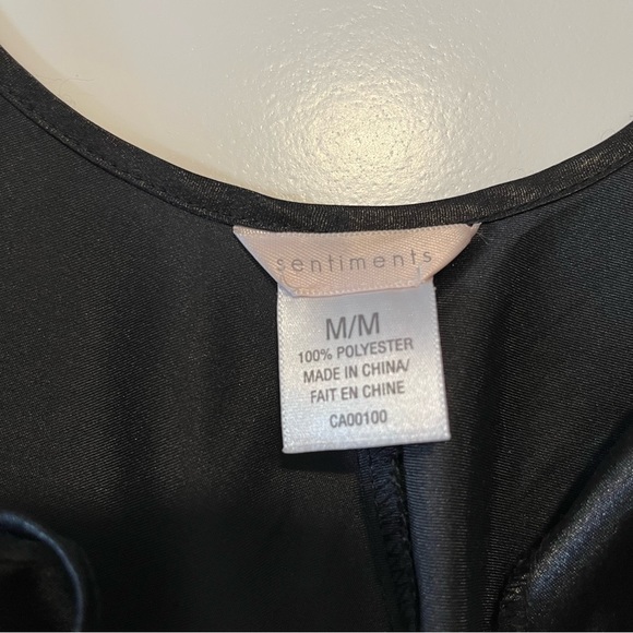 Sentiments | Black Silky Slip - Picture 12 of 12